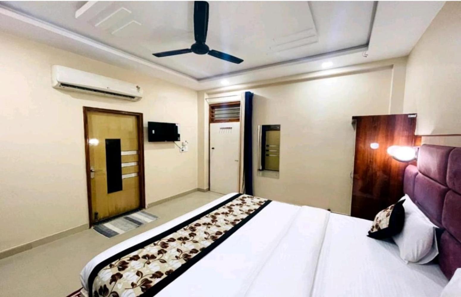 Ferienwohnung The Five Dimension Agra  Exterior foto